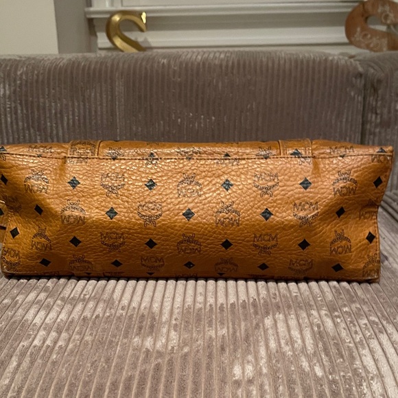 MCM Cognac Visetos Tote Bag - Picture 4 of 16